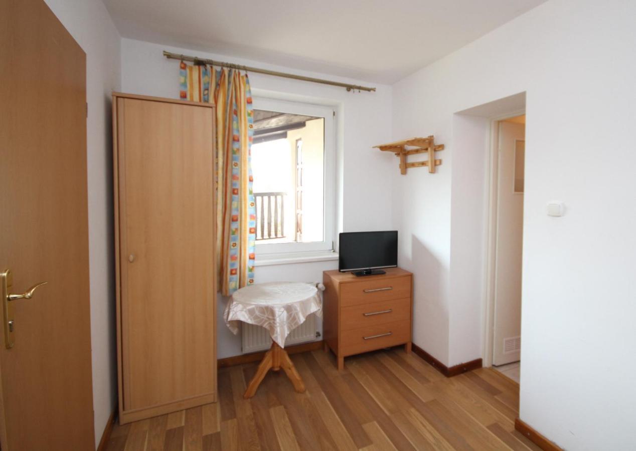 Pokoje Goscinne Lidia Łeba Kamer foto